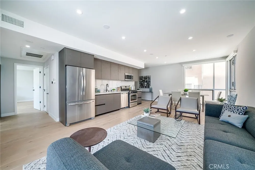 1148 Detroit Street #2B West Hollywood, CA 90046