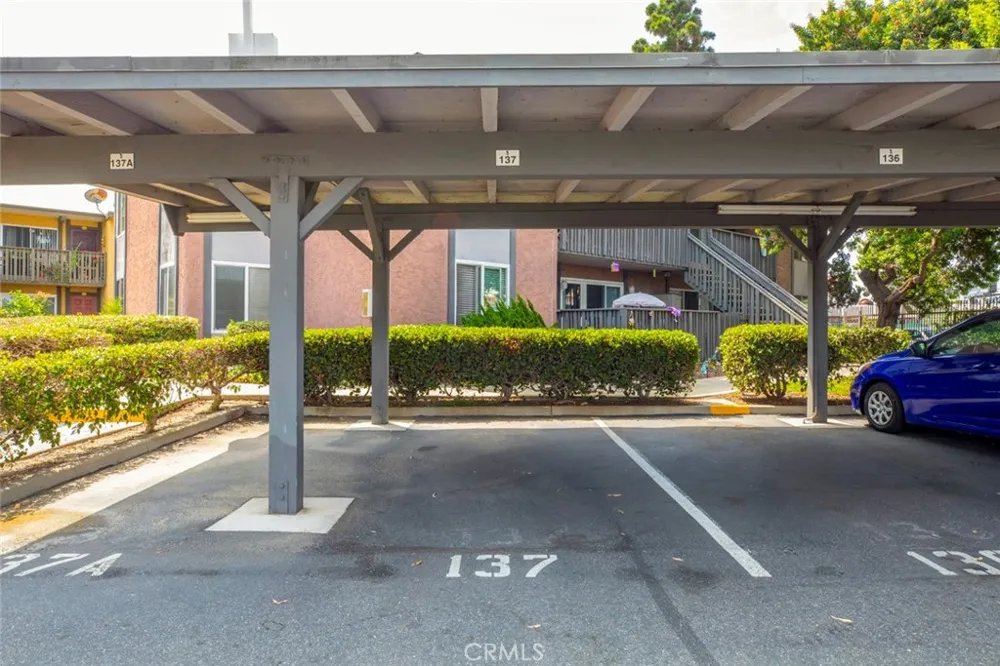 23302 Marigold #Y202 Torrance, CA 90502