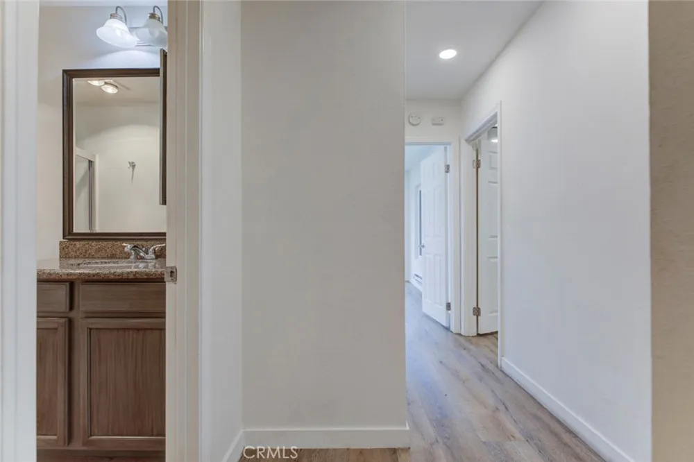 23302 Marigold #Y202 Torrance, CA 90502