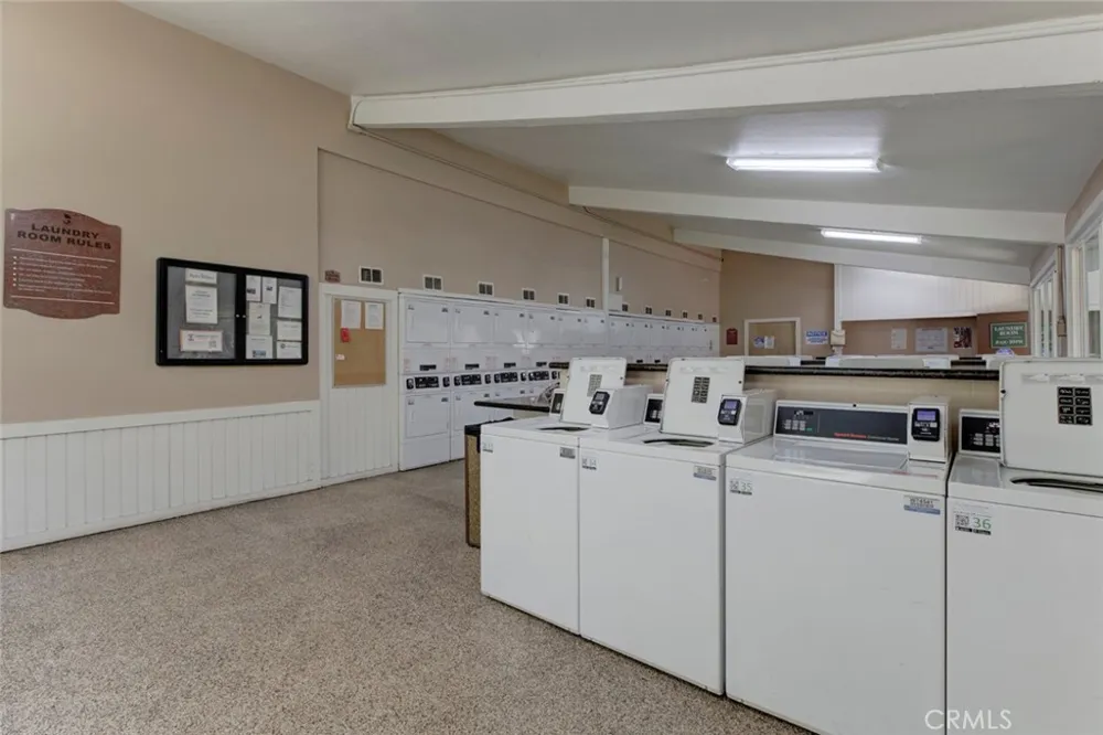 23302 Marigold #Y202 Torrance, CA 90502