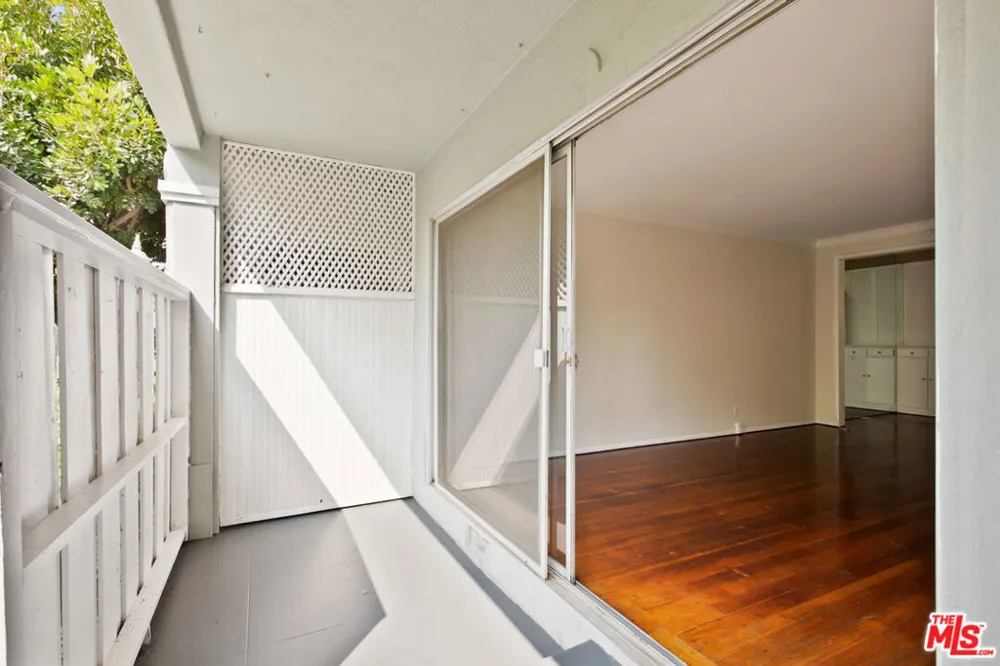 1323 Olive Drive #35A West Hollywood, CA 90069