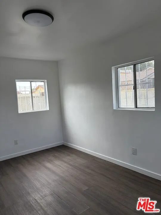 629 E 77th Street Los Angeles, CA 90001