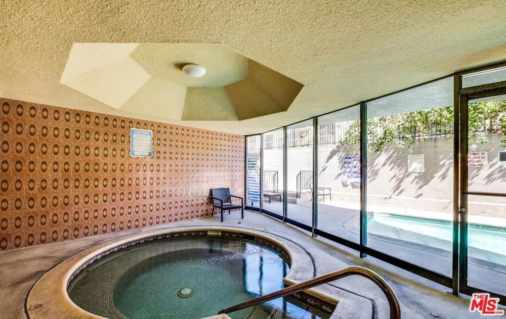 2324 S Beverly Glen Boulevard #305 Los Angeles, CA 90064