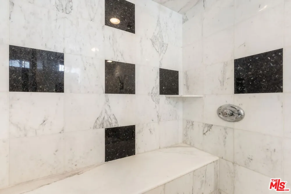 2324 S Beverly Glen Boulevard #305 Los Angeles, CA 90064