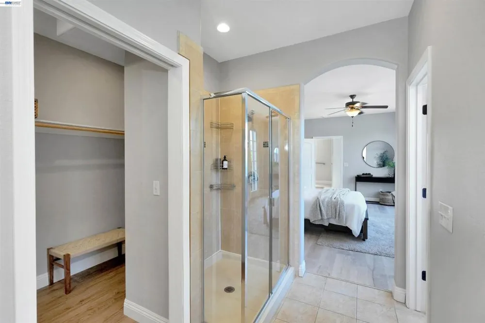 4101 Toddika Ln Castro Valley, CA 94546