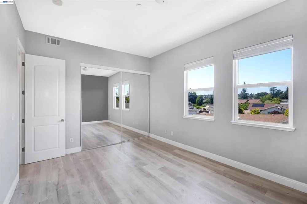 4101 Toddika Ln Castro Valley, CA 94546