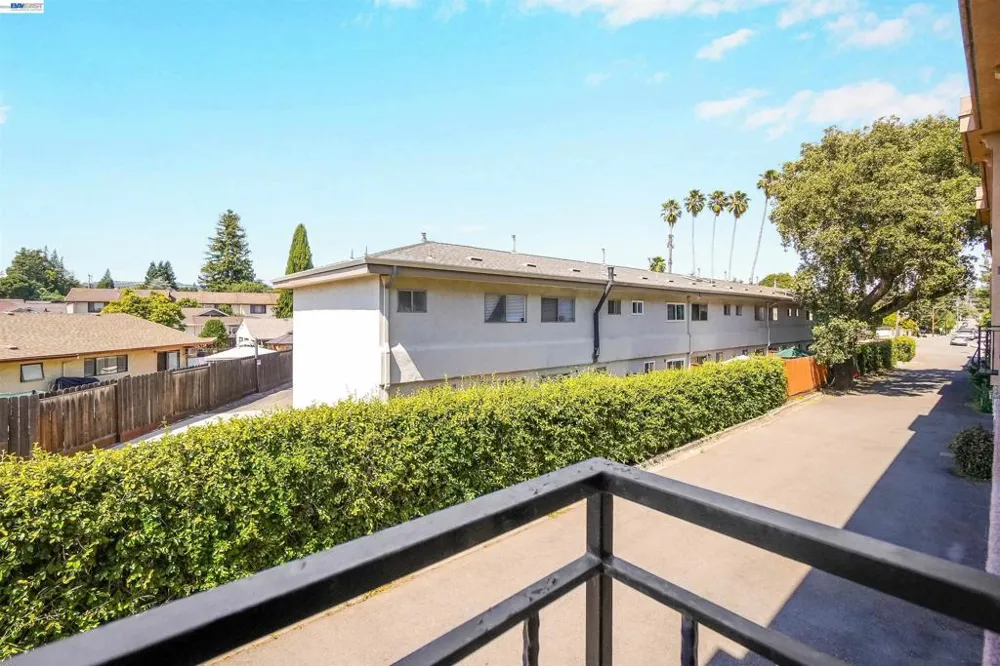 4101 Toddika Ln Castro Valley, CA 94546
