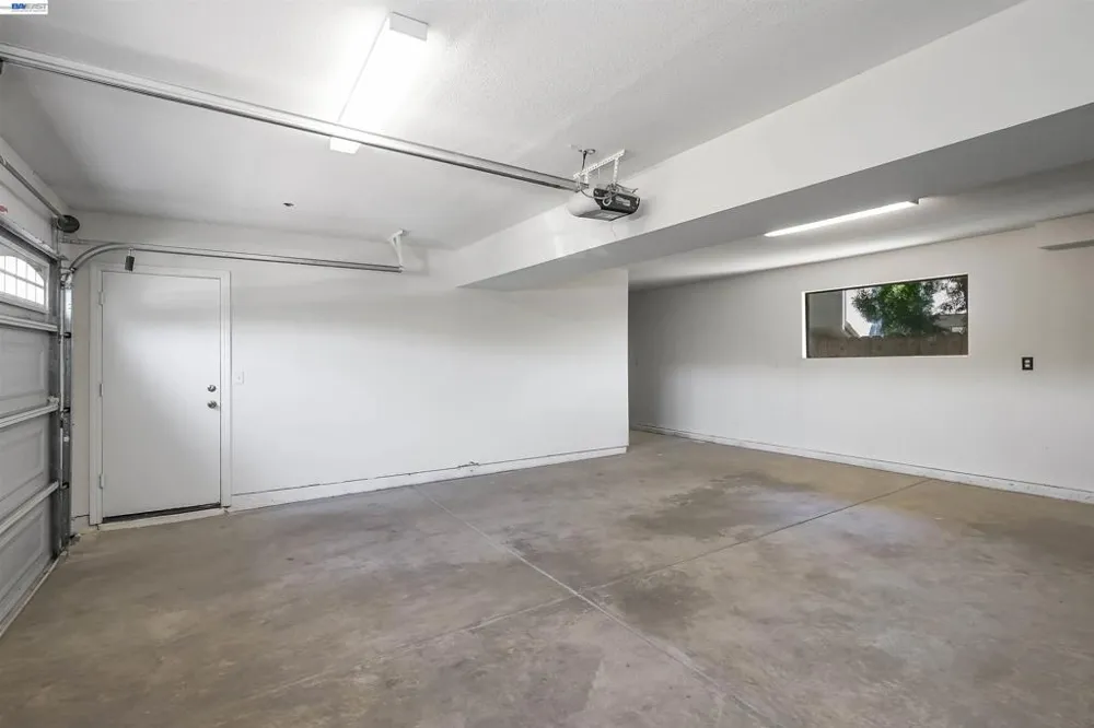 4101 Toddika Ln Castro Valley, CA 94546
