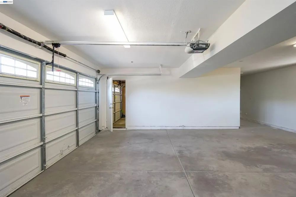 4101 Toddika Ln Castro Valley, CA 94546