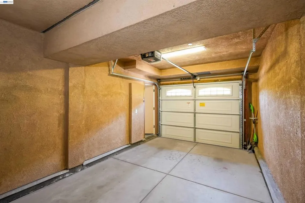 4101 Toddika Ln Castro Valley, CA 94546