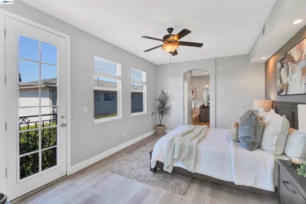 4101 Toddika Ln Castro Valley, CA 94546