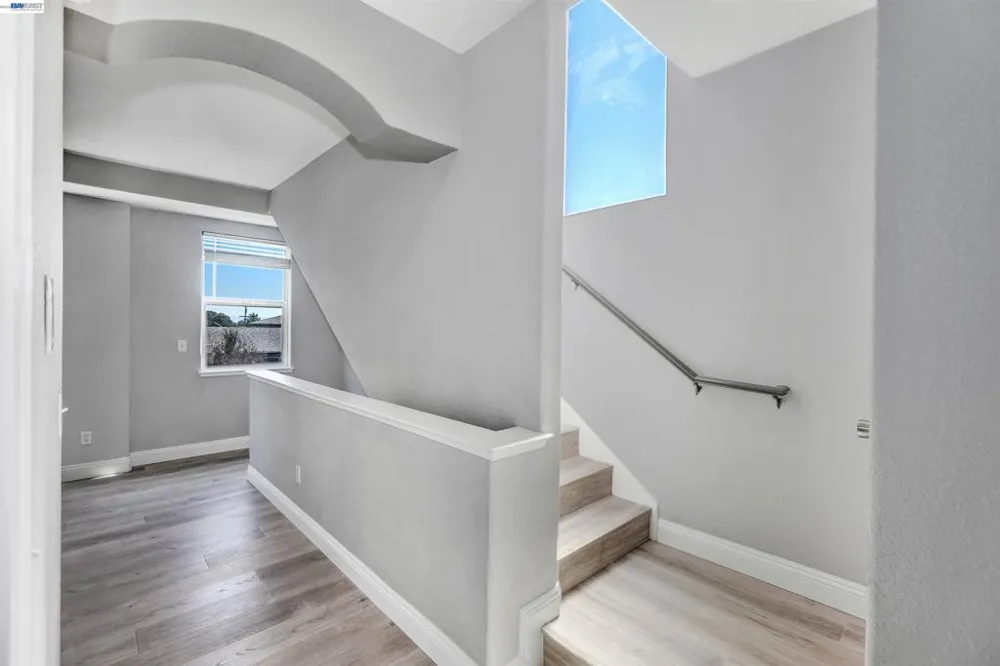 4101 Toddika Ln Castro Valley, CA 94546
