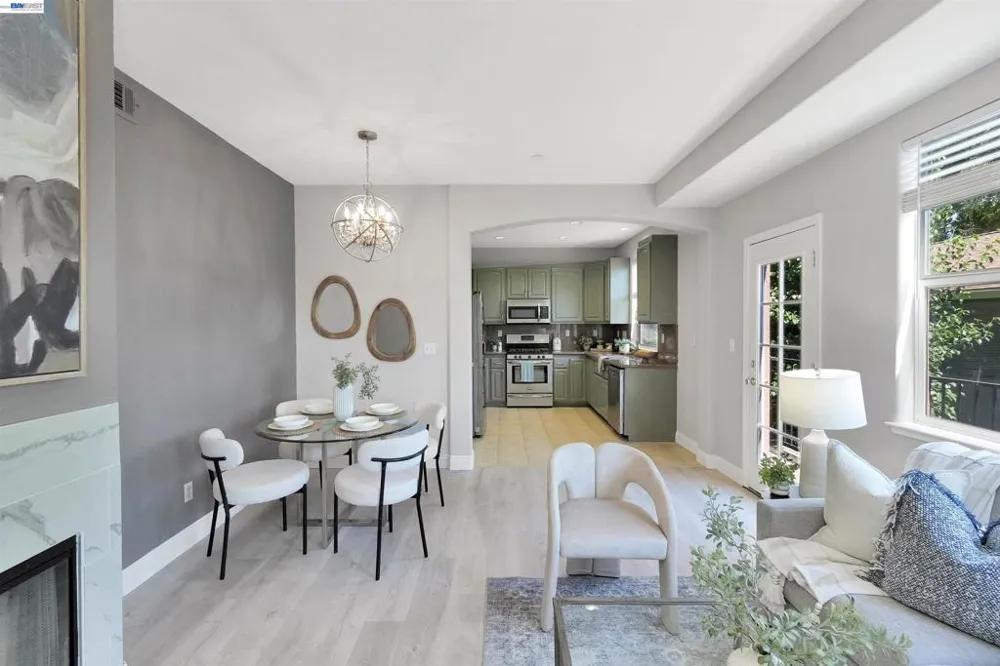 4101 Toddika Ln Castro Valley, CA 94546
