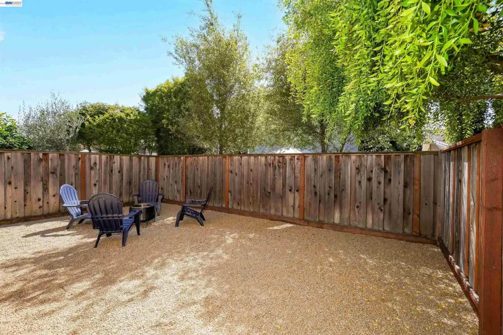 4101 Toddika Ln Castro Valley, CA 94546