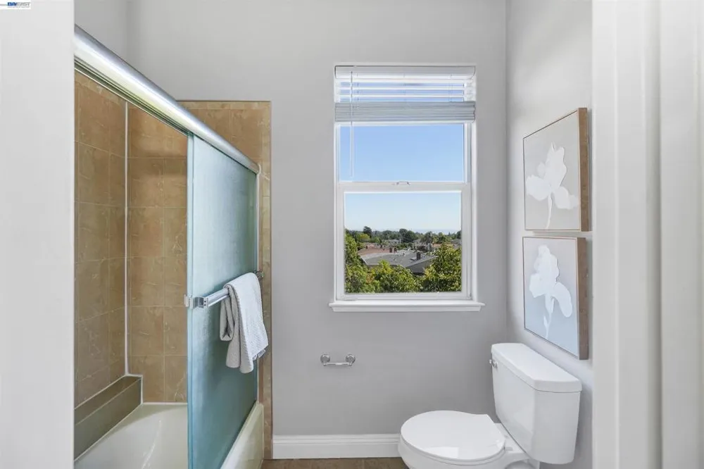 4101 Toddika Ln Castro Valley, CA 94546
