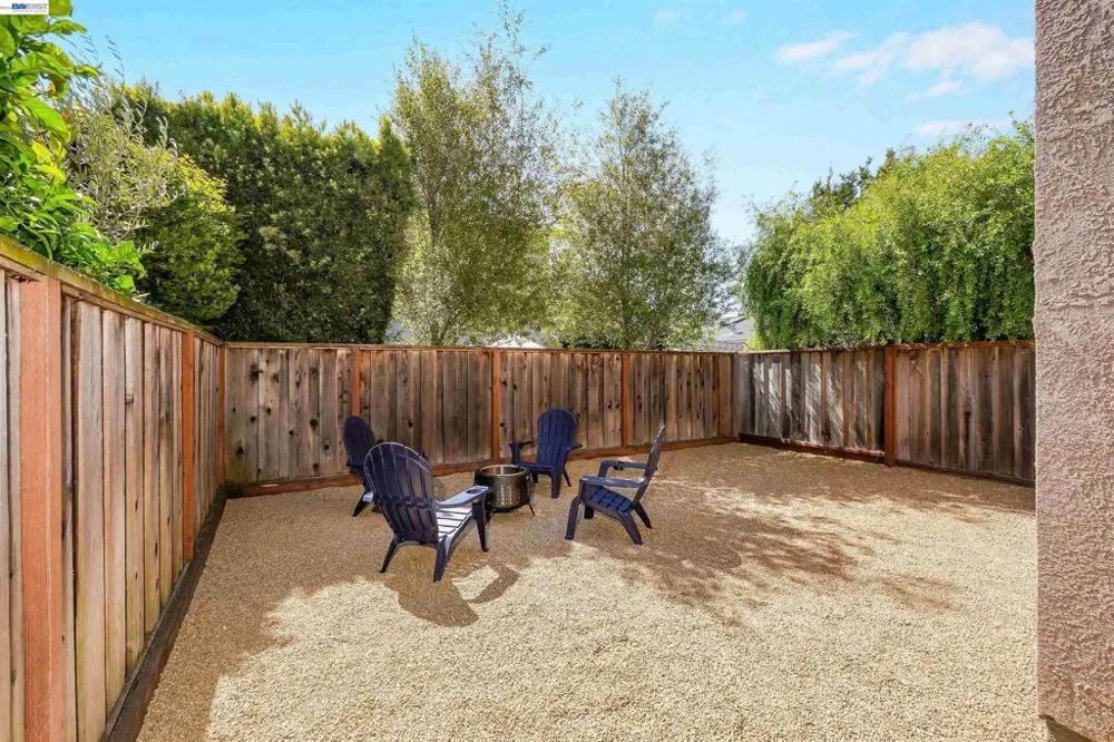 4101 Toddika Ln Castro Valley, CA 94546