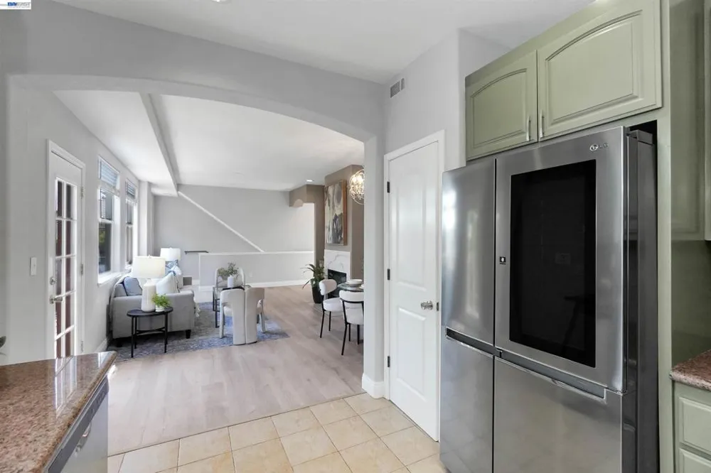 4101 Toddika Ln Castro Valley, CA 94546