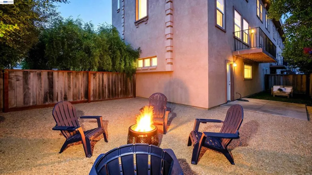 4101 Toddika Ln Castro Valley, CA 94546