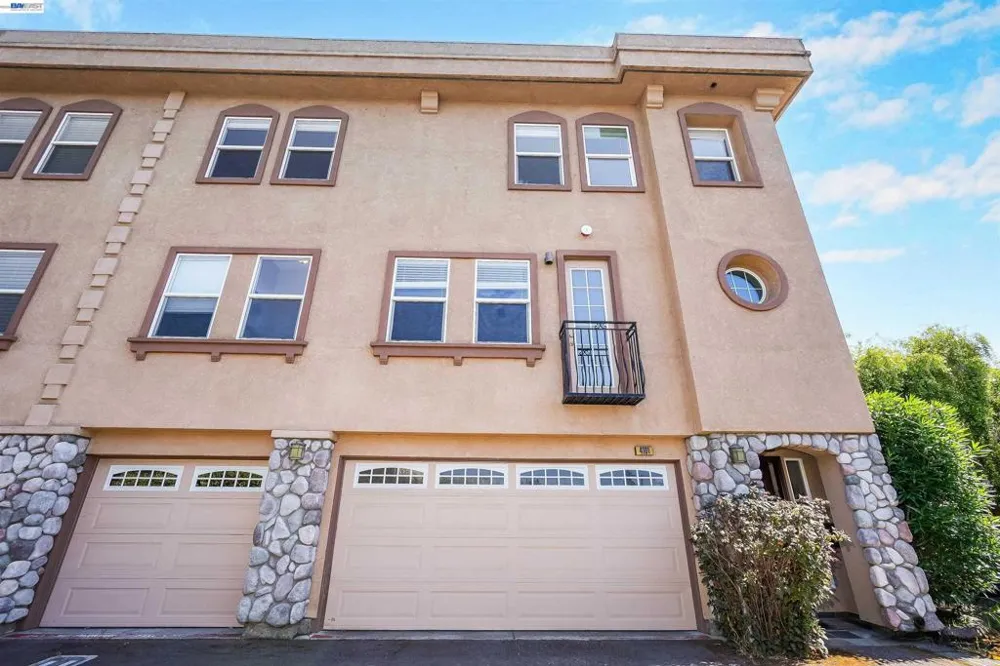 4101 Toddika Ln Castro Valley, CA 94546