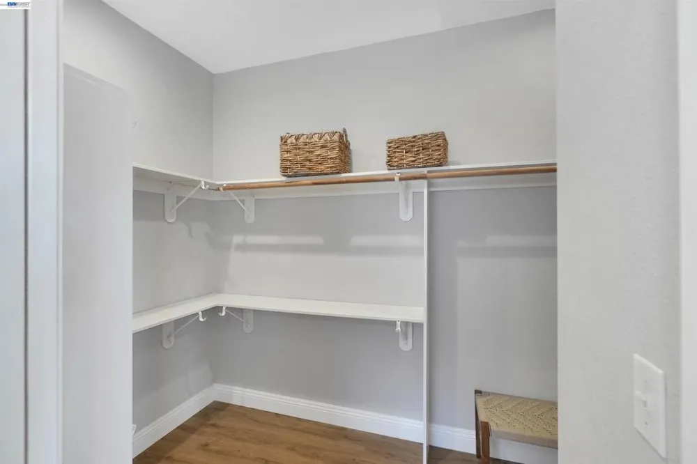 4101 Toddika Ln Castro Valley, CA 94546