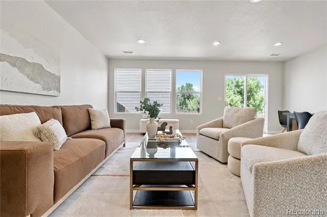 7810 S Kittredge Circle Englewood, CO 80112