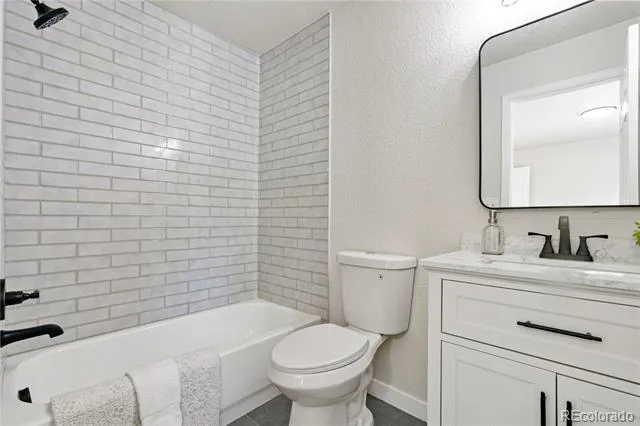 7810 S Kittredge Circle Englewood, CO 80112