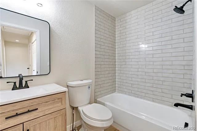 7810 S Kittredge Circle Englewood, CO 80112