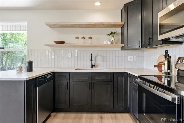 7810 S Kittredge Circle Englewood, CO 80112
