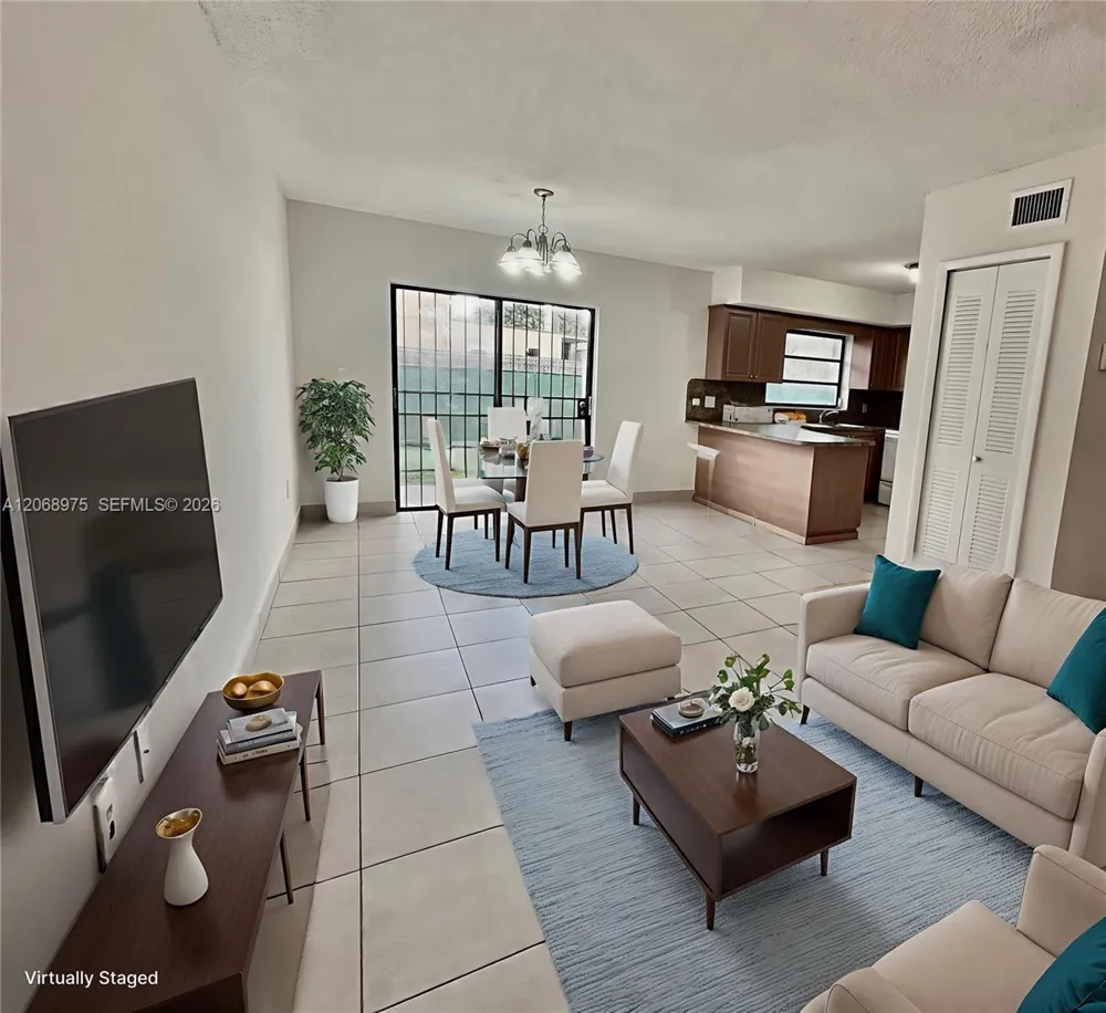 1095 W 37th St Hialeah, FL 33012