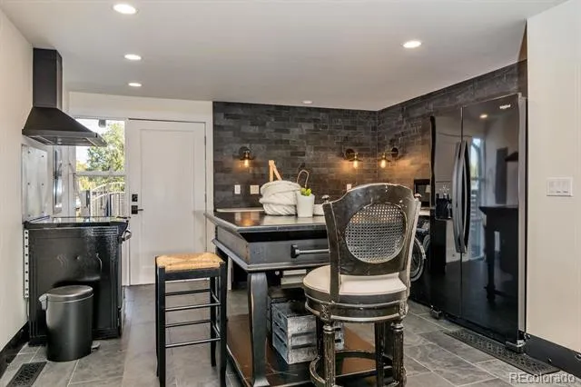 8701 E 11th Avenue Denver, CO 80220