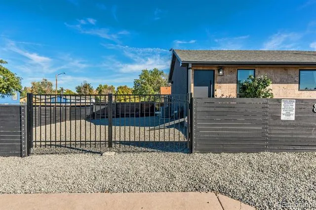8701 E 11th Avenue Denver, CO 80220