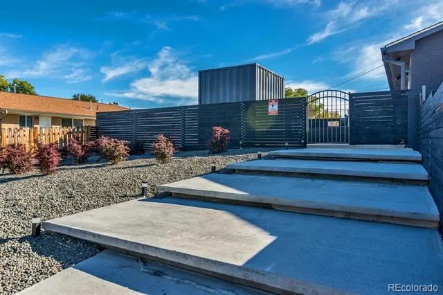 8701 E 11th Avenue Denver, CO 80220