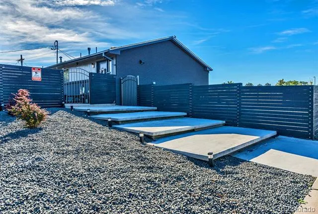 8701 E 11th Avenue Denver, CO 80220