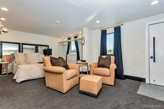 8701 E 11th Avenue Denver, CO 80220