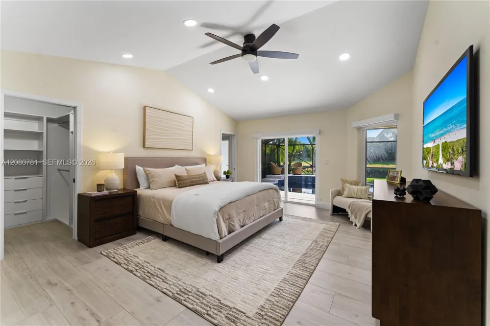 1900 Lakeshore Dr Weston, FL 33326