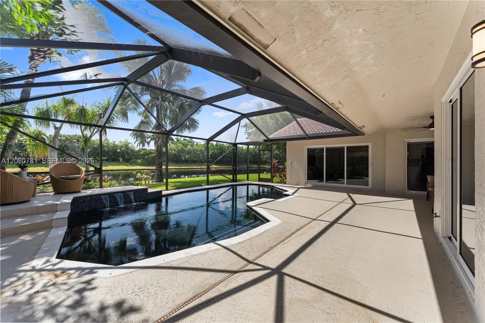 1900 Lakeshore Dr Weston, FL 33326