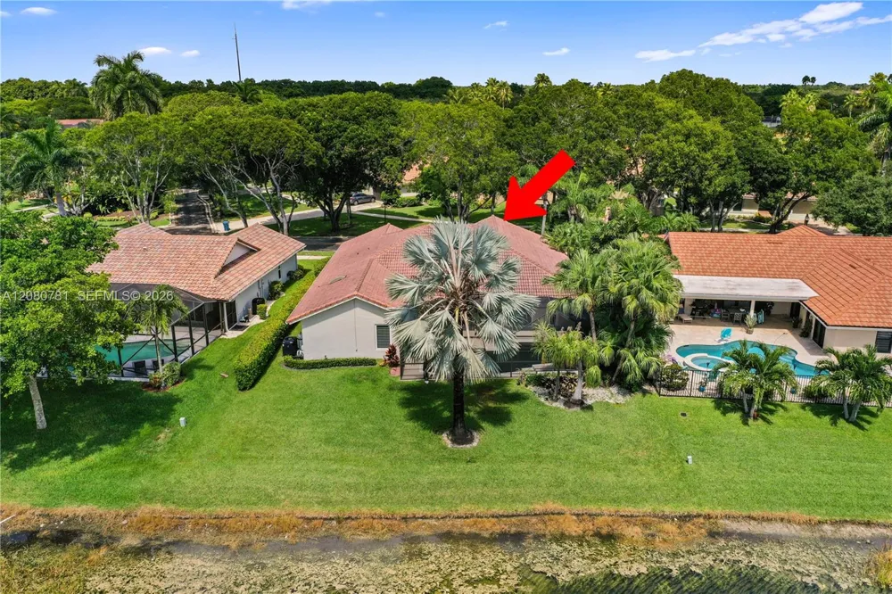 1900 Lakeshore Dr Weston, FL 33326