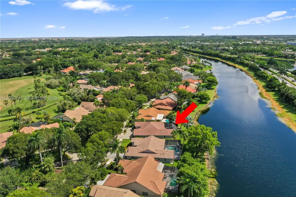 1900 Lakeshore Dr Weston, FL 33326