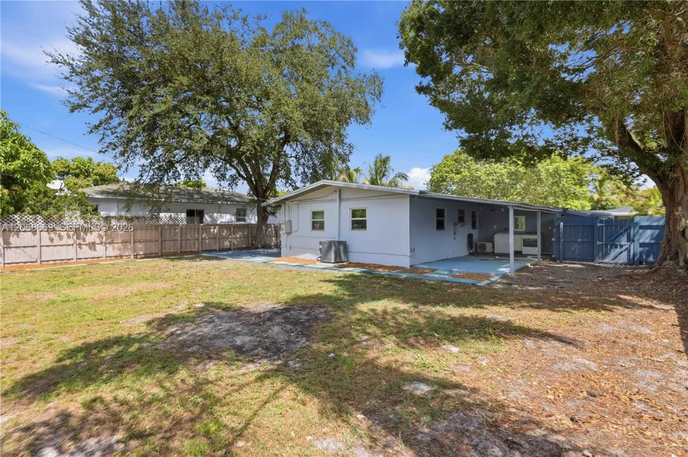 331 Delaware Ave Fort Lauderdale, FL 33312