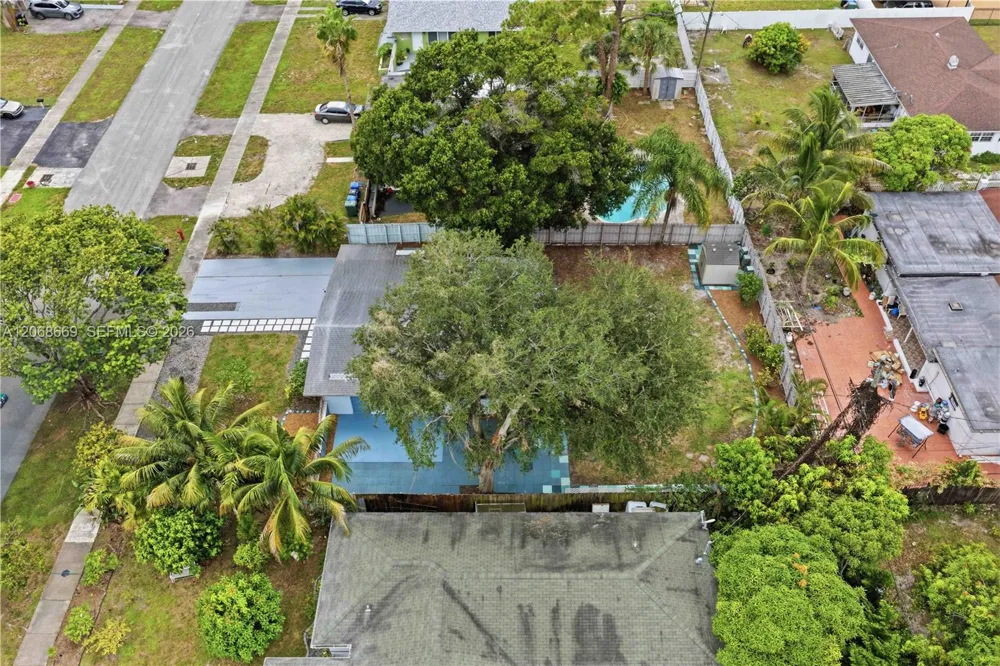 331 Delaware Ave Fort Lauderdale, FL 33312