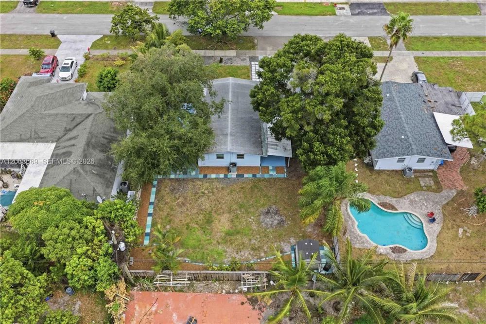 331 Delaware Ave Fort Lauderdale, FL 33312