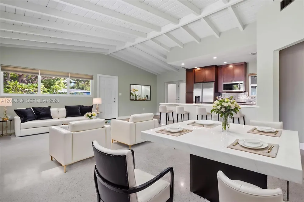331 Delaware Ave Fort Lauderdale, FL 33312
