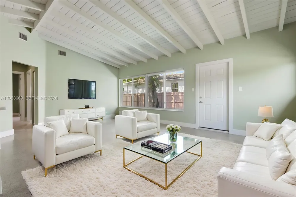 331 Delaware Ave Fort Lauderdale, FL 33312