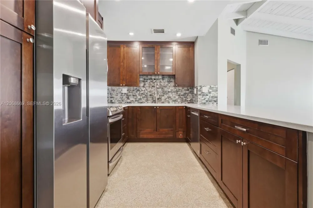 331 Delaware Ave Fort Lauderdale, FL 33312