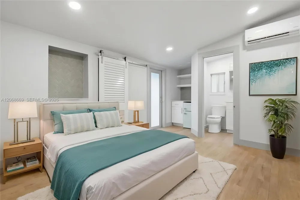 331 Delaware Ave Fort Lauderdale, FL 33312