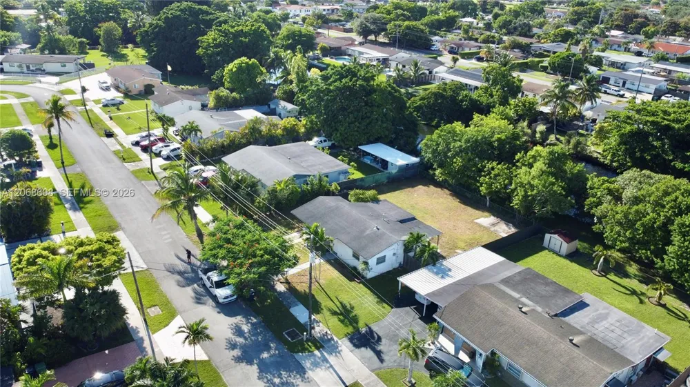 11935 SW 37th St Miami, FL 33175
