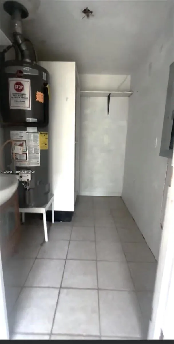 11935 SW 37th St Miami, FL 33175