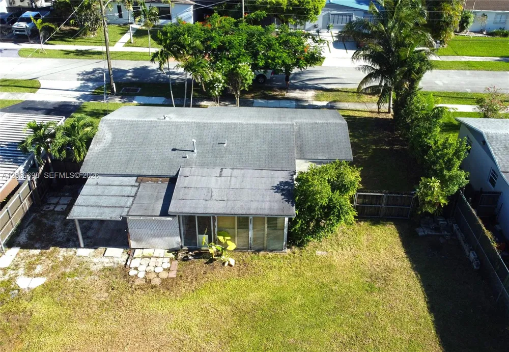 11935 SW 37th St Miami, FL 33175
