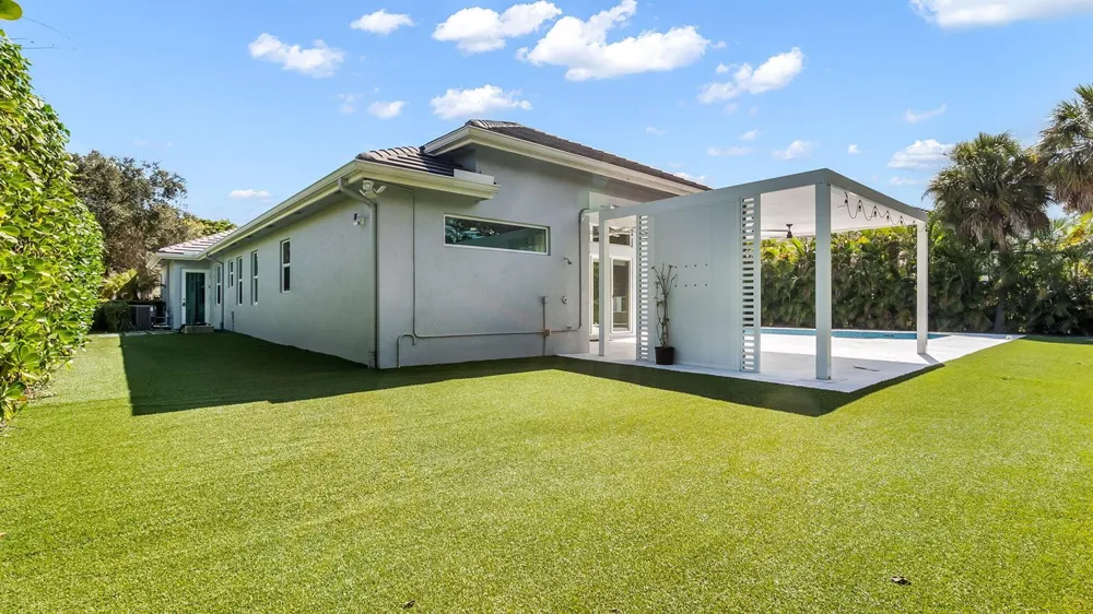 7083 NW 71ST Manor Parkland, FL 33067