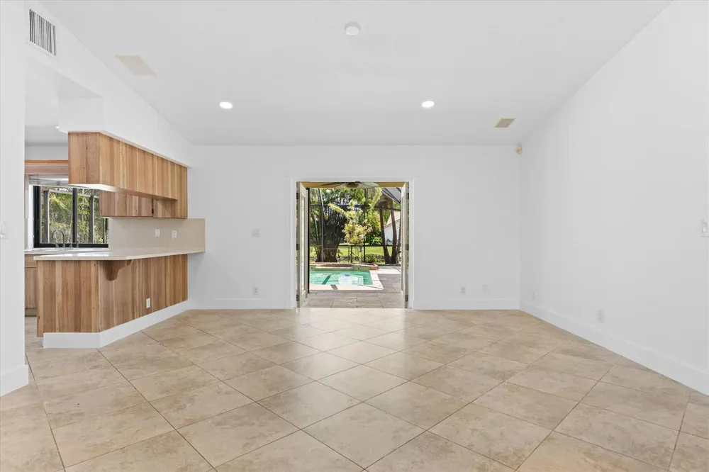 11580 NW 20TH DRIVE NW Coral Springs, FL 33071